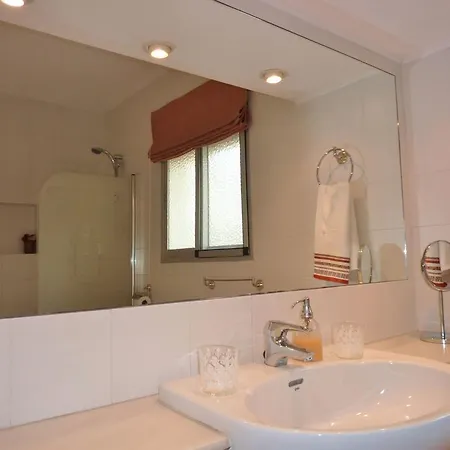 La Madrugada I Villa Marbella